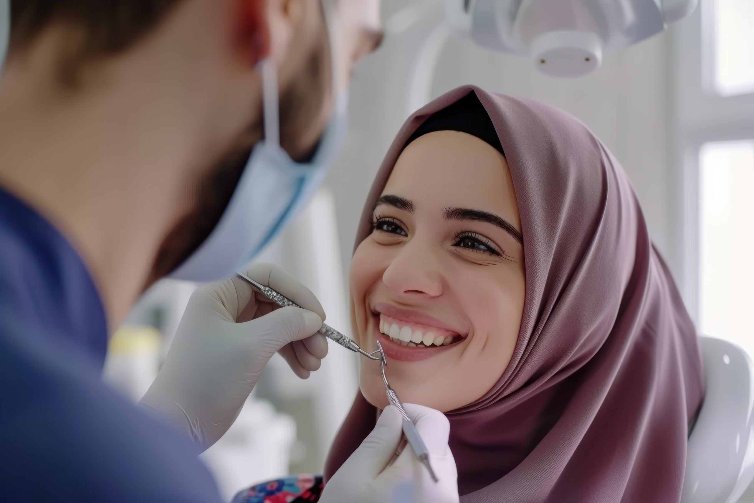 عيادة الأسنان الحشو التجميلي